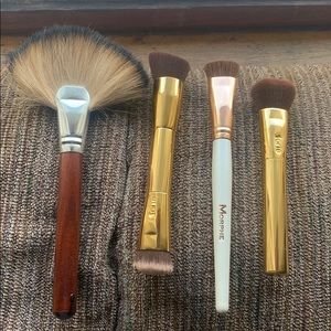 Brush bundle MORPHE & TARTE